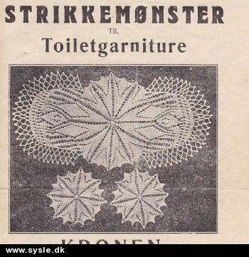 Kr 01-48-00 Mønster: Meget gammelt Kunststrikmø. Toiletgarniture *PDF fil*