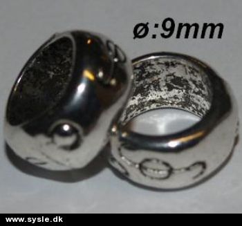 1660 Metalperler, m.mø. 0,7x13,5mm ø:9 mm Sølv fv. - 5 stk.