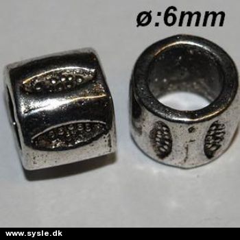 1669 Metalperler, øje. 8x9mm ø:6mm Sølv fv. - 5 stk.