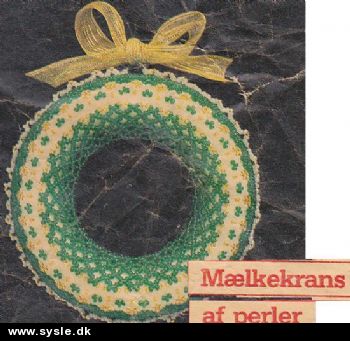 Hv 44-83-53: Perlemønster: Malkekrans syet af perler *org*