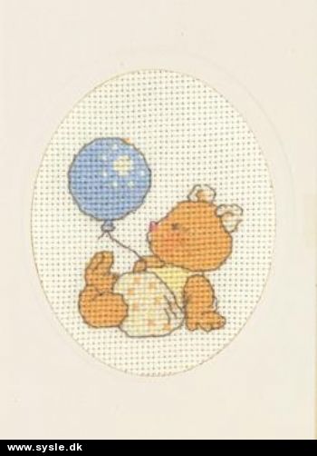 17-8445 Broderikort på Aida - Bamse m. blå balloon - 9x13cm - 1stk.