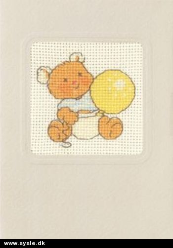 Pe 17-8444/ Broderikort på Aida - Bamse m. gul bold - 9x13cm - 1stk.