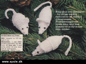 Hv 50-85-51: Mønster: Hækl hvide mus ca. 6,5cm *org*