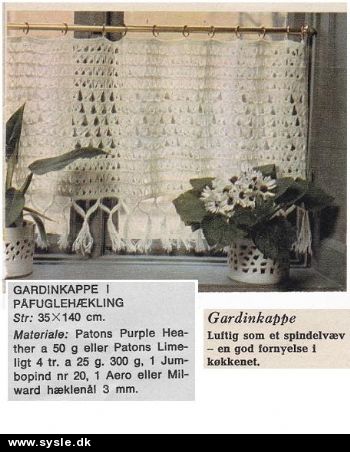 Hv 09-75-17: Mønster: Hækl gardin/kjole/spencer -påfuglehækl *org*