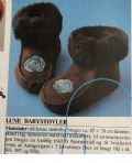 Klik her for at se flere billeder og f� mere information om varen:&nbsp; Ao 10-83-35: Mønster: Sy lune babystøvler i rulam *org*